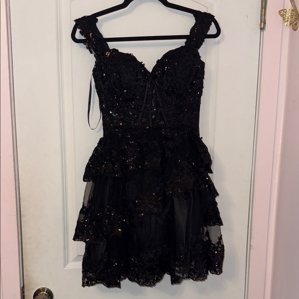 Elegant Black Lace Dress